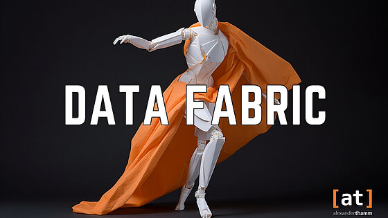 Data Fabric - Optimierung des Datenökosystems für Unternehmen, Blog, Alexander Thamm GmbH, ein androgynes Mannequin mit orangem Umhang in einer Ballettpose