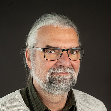 Dr. Andreas Kyek