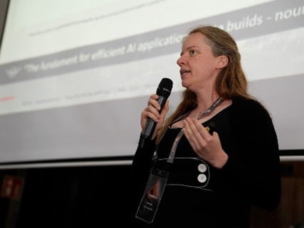 Sandra Richter von der Deutschen Bahn als Speaker bei der DAISC23