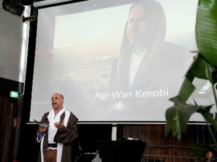 Andreas Gillhuber como Agi-Wan Kenobi en DAISC23