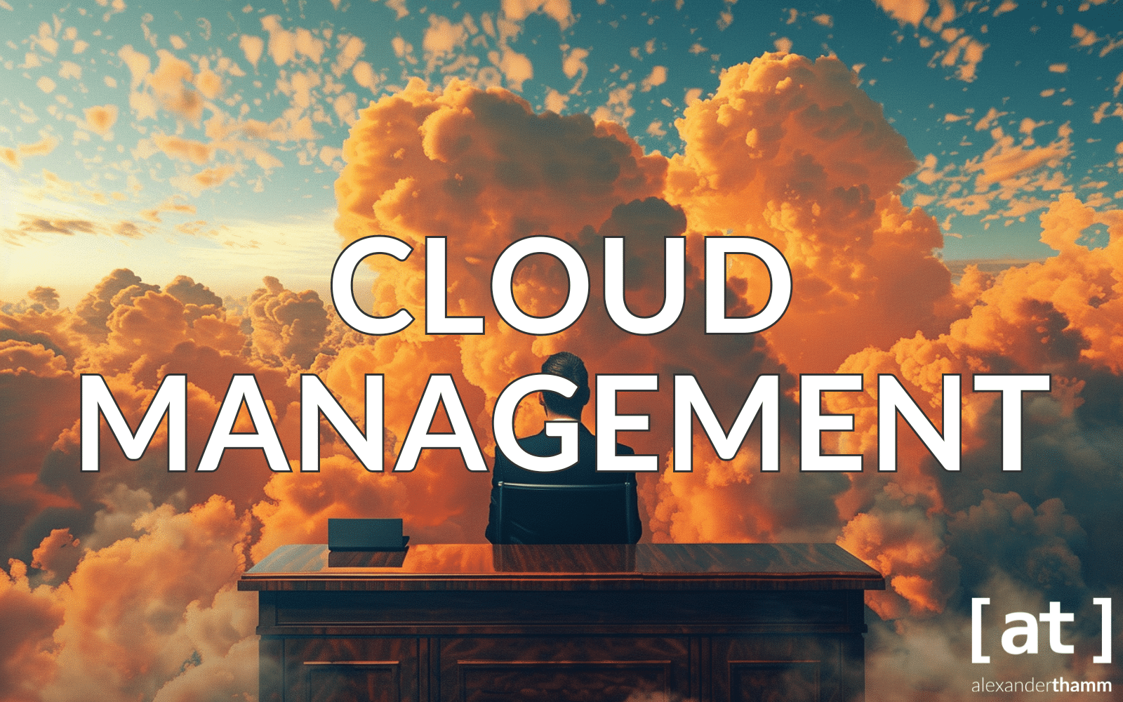 Cloud Management, ein Manager hinter seinem Schreibtisch sitzend und auf den Abend-Horizont voller Wolken blickend